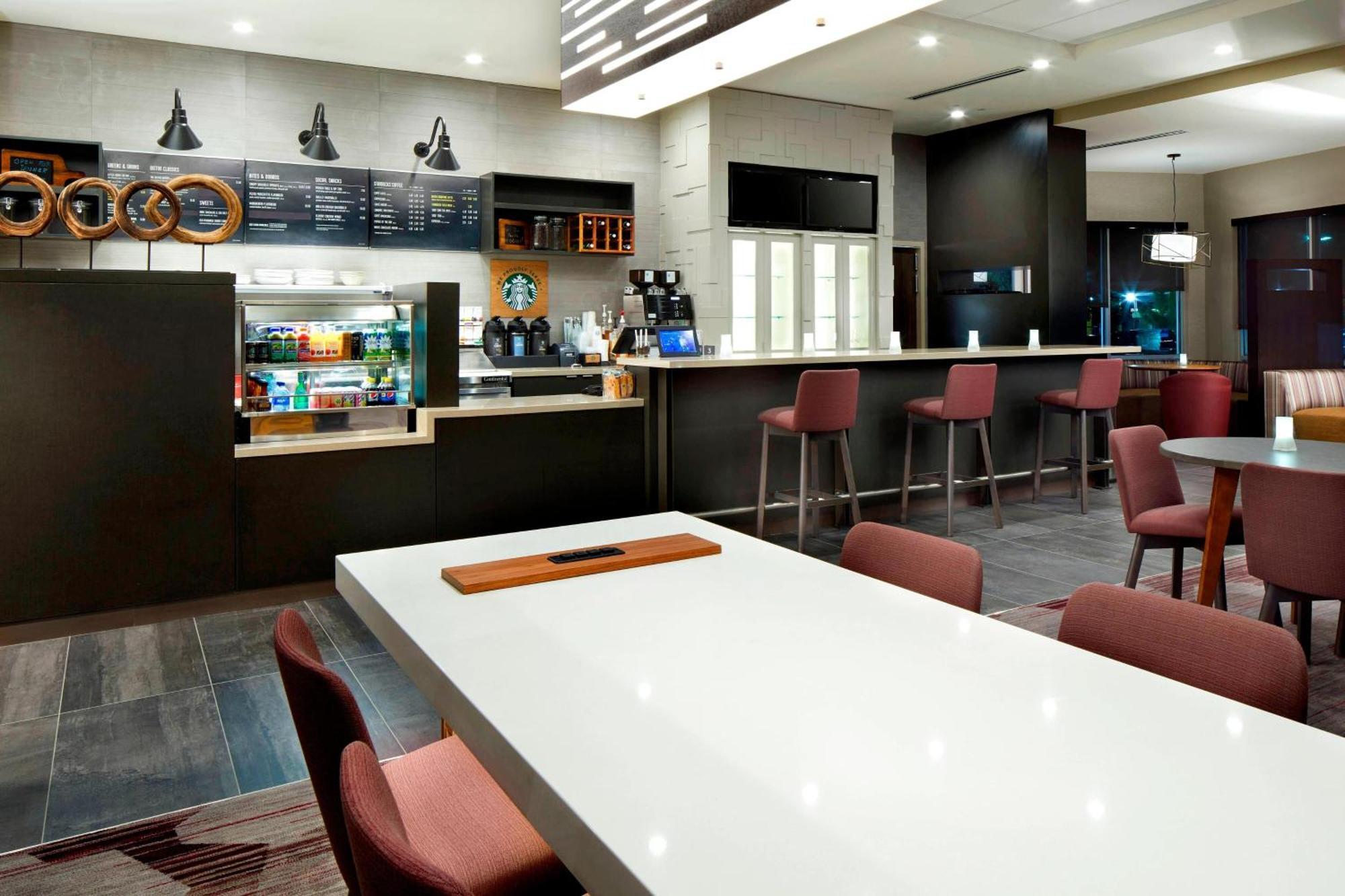 Hotel Courtyard By Marriott Houston Intercontinental Airport Esterno foto