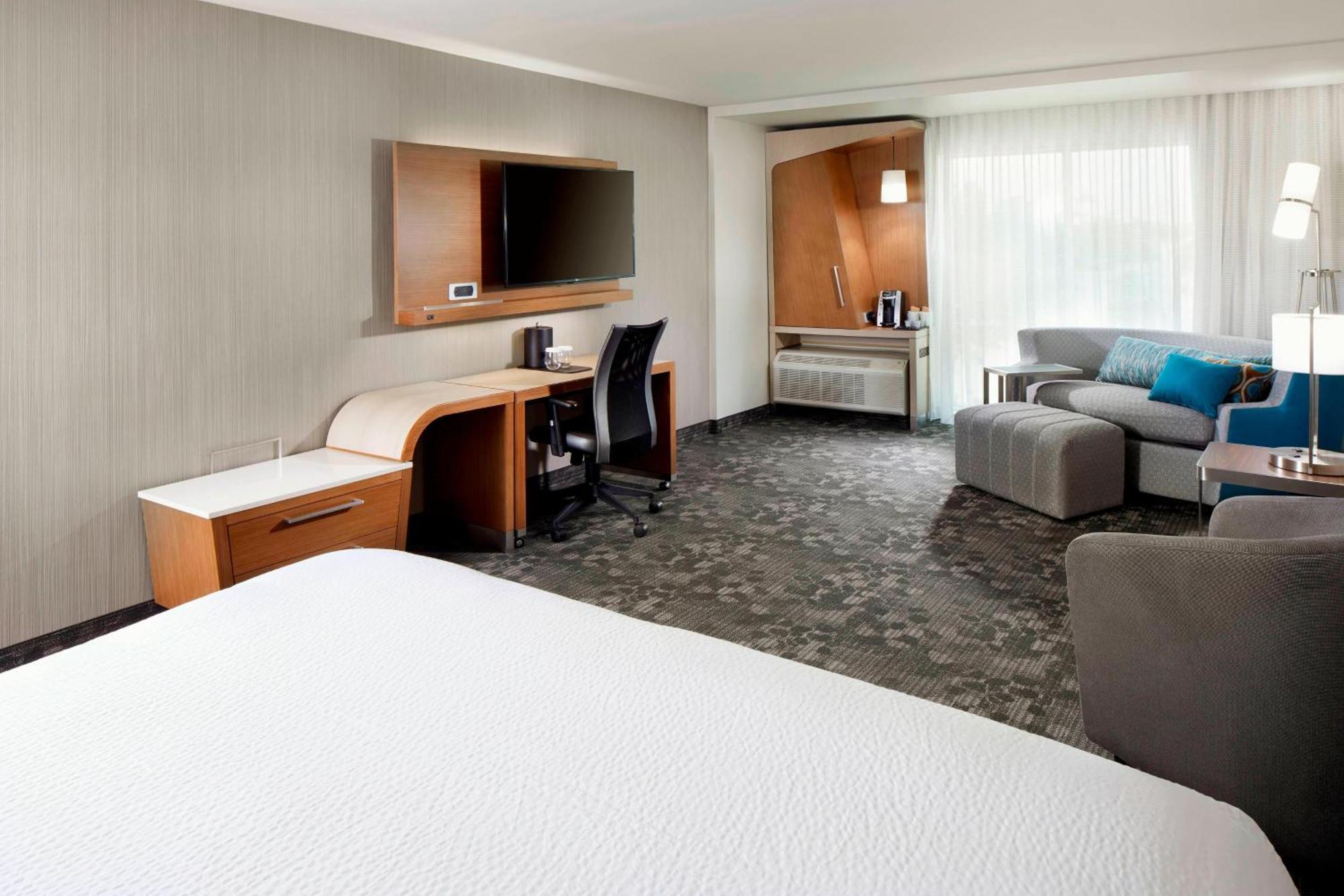 Hotel Courtyard By Marriott Houston Intercontinental Airport Esterno foto