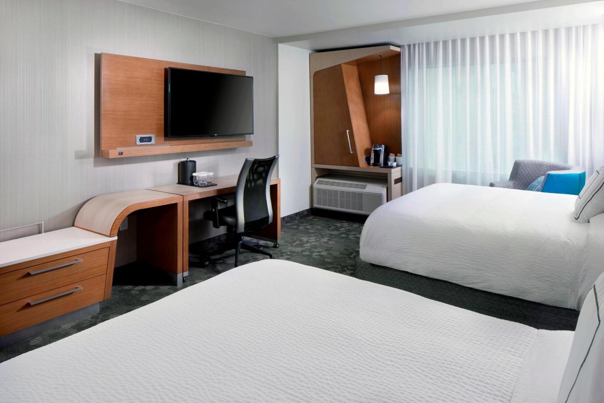 Hotel Courtyard By Marriott Houston Intercontinental Airport Esterno foto